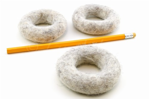 Lunderland ring filcowy dla psa - opakowanie