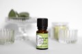 Tymianek Cineol organiczny olejek eteryczny Ekome® 10 ml - buteleczka w naturalnej aranżacji