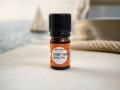 Bursztyn olejek eteryczny Ekome® 5 ml - produkt w aranżacji
