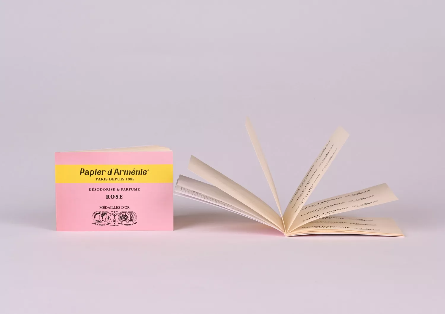 Papier d’Arménie® Rose – naturalny papier kadzidłowy w karneciku i paski do perfumowania wnętrz