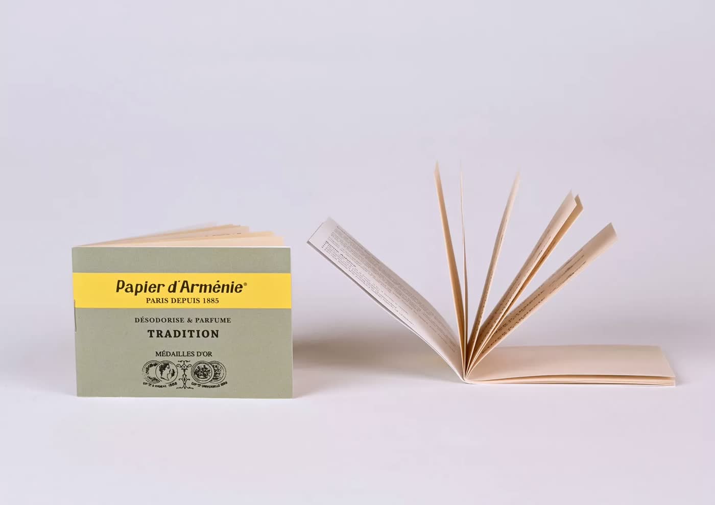 Papier d’Arménie® Tradition – naturalny papier kadzidłowy w karneciku i paski do perfumowania wnętrz