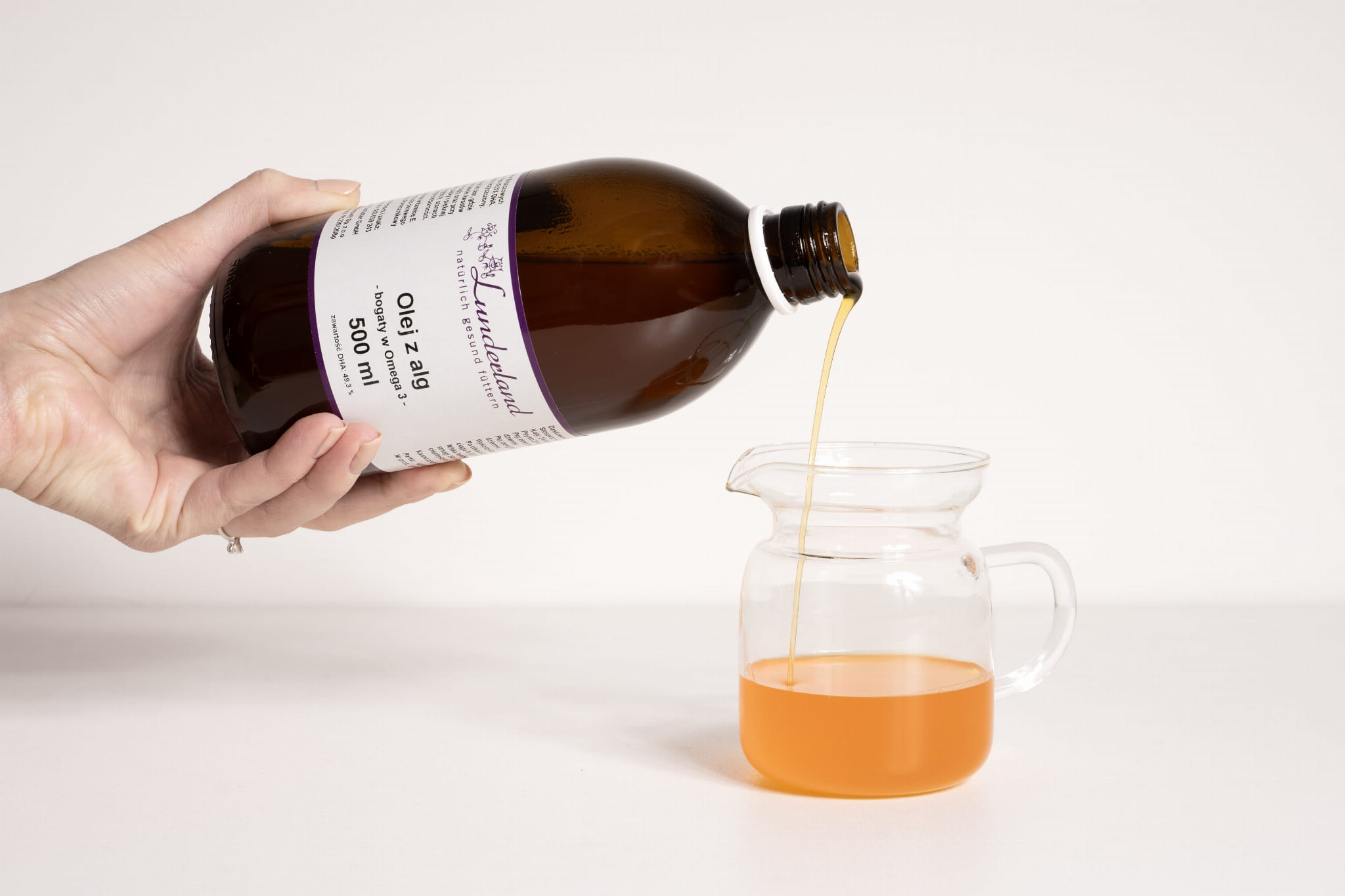 Lunderland olej z alg Omega 3 500 ml - wygląd samego oleju